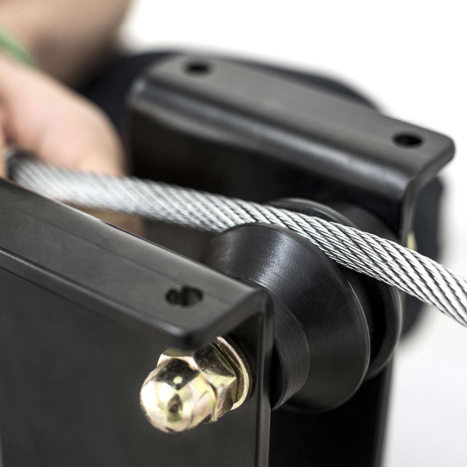 struttura autoportante con filo teso e slackline