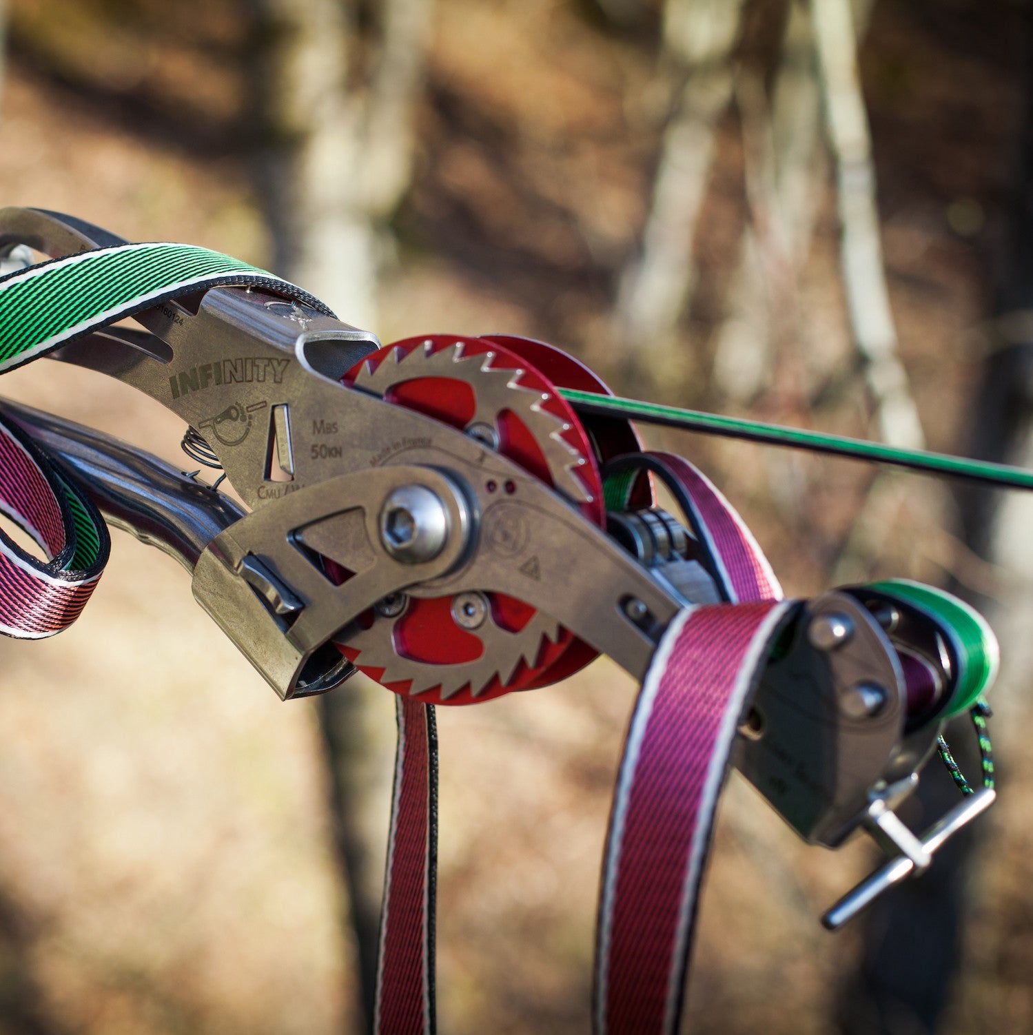 Sistema di tensionamento per highline e longline