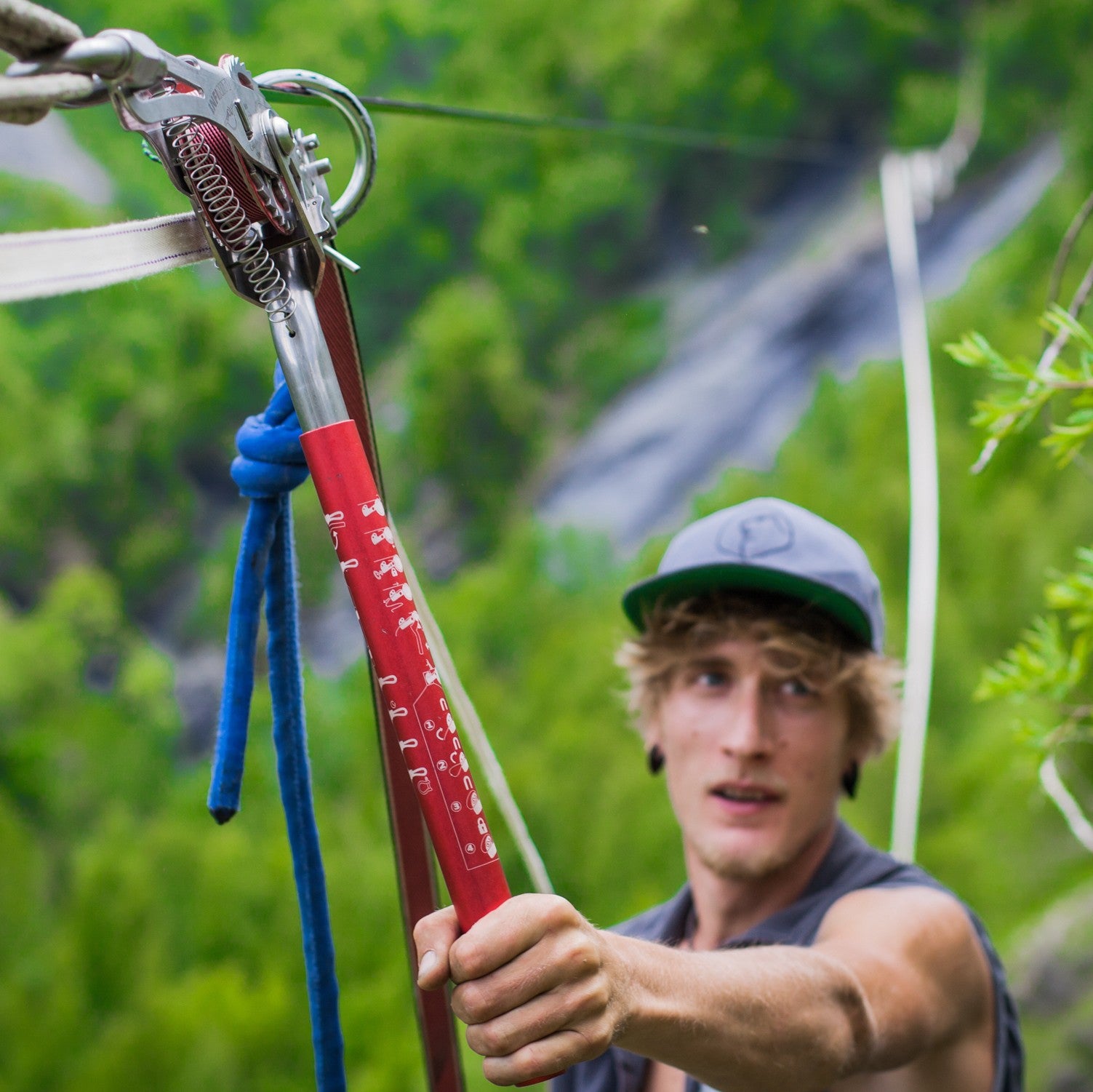 Sistema di tensionamento per highline e longline